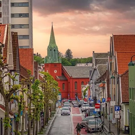 Cozy, And Urban House